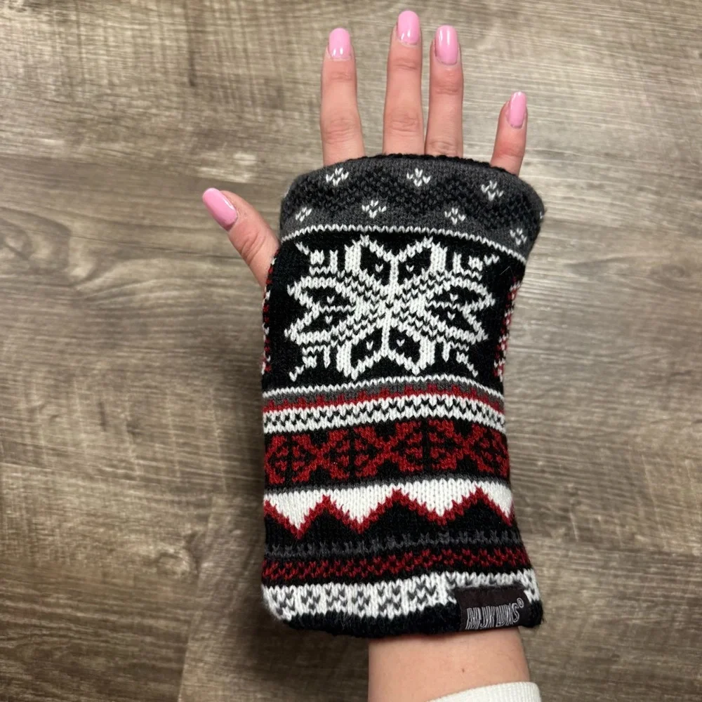 Muk Luks Beanie & Wrist Cuffs Set